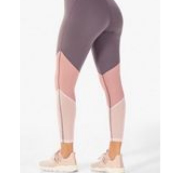 NWT Fabletics Leggings - Picture 1 of 4